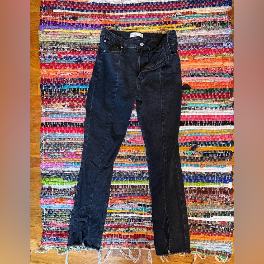 Abercrombie & Fitch The Skinny High Rise Split Hem Size 28 Black Jeans Denim - Picture 2 of 5